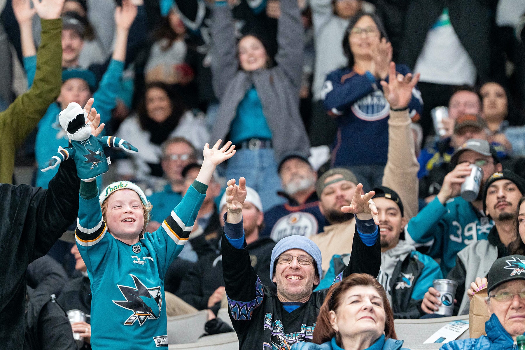 jpg/Alpha-Universe-Amanda-Cain-oilers_vs._sharks72-1200_bounds2jqmvx.jpg?height=1200&fit=bounds