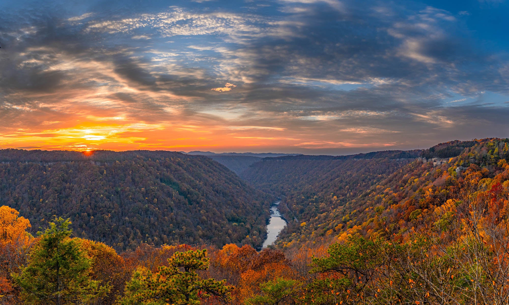 jpg/Alpha-Universe-Andrew-Geraci-FallRoadTrip-3-1200_boundsno01sq.jpg?height=1200&fit=bounds