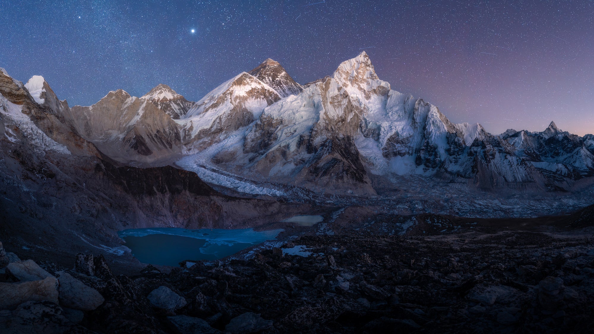 Photo by Alex Williams. Sony Alpha 7R III. Sony 16-35mm f/2.8 G Master. Foreground: .6-sec., f/8, ISO 6400. Astro: 10-sec., f/2.8, ISO 6400