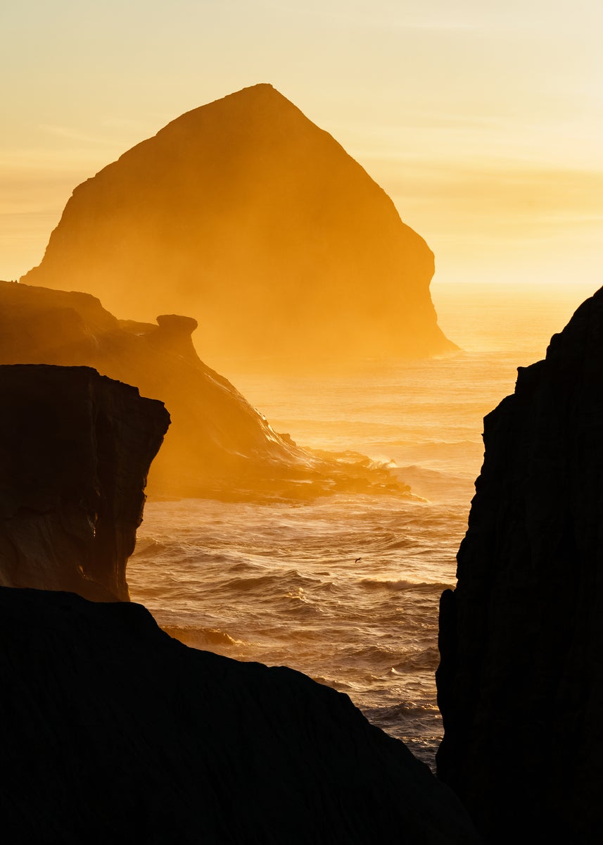 jpg/Alpha-Universe-BTS-Ben-Moon-Sunset-1-1200_boundsv5cqk6.jpg?height=1200&fit=bounds
