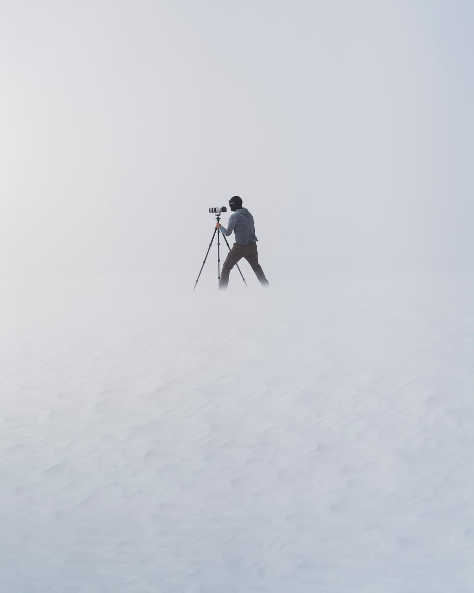 jpg/Alpha-Universe-BTS-Ryan-Ditch-White-Sands-BTS-4-1200_bounds8q1ofg.jpg?height=1200&fit=bounds