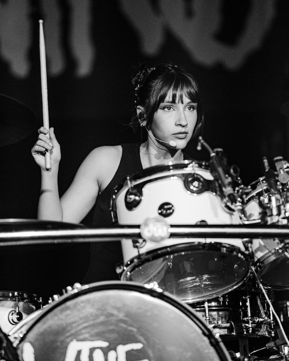 jpg/Alpha-Universe-Dimitry-Mak-The-Warning-6-1200_bounds8z4246.jpg?height=1200&fit=bounds