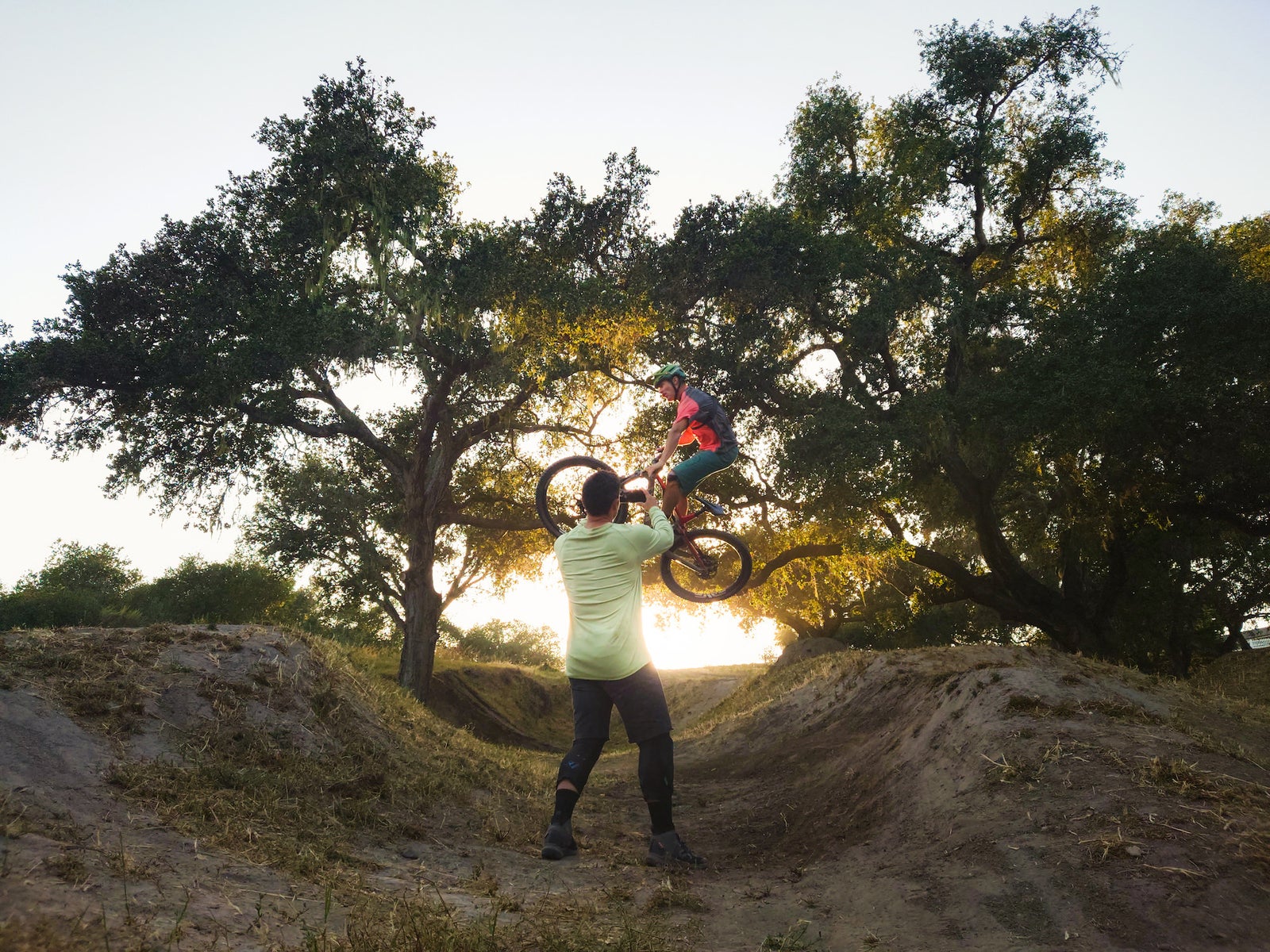 jpg/Alpha-Universe-MountainBikes-Chris-Burkard-Xperia1IV-6-1200_boundsidrj7z.jpg?height=1200&fit=bounds