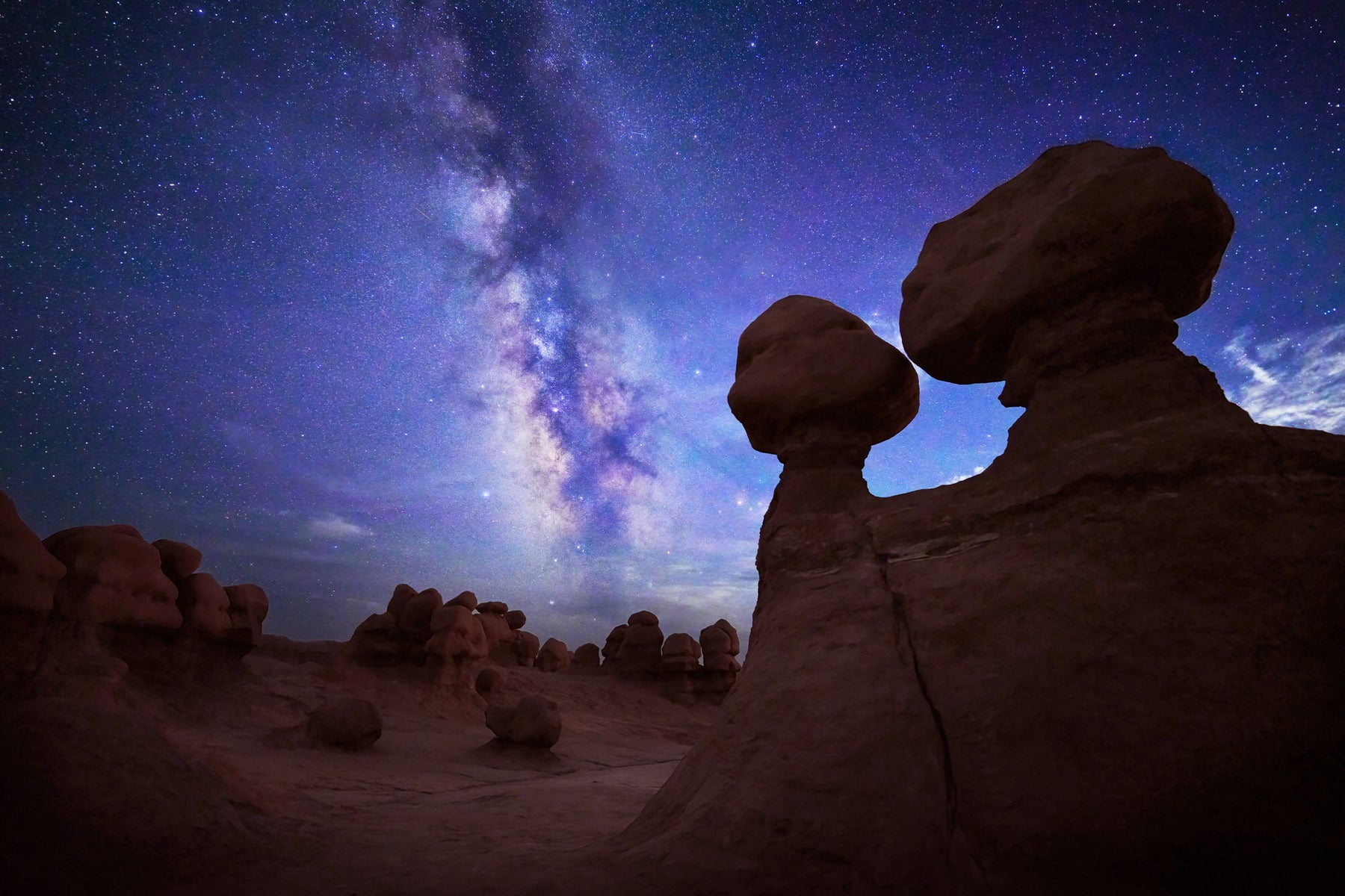 jpg/Alpha-Universe-Photo-by-Autumn-Schrock-autumn-schrock_goblin-valley-astro-1.Hk-N047U4s-1200_boundsbtlhz6.jpg?height=1200&fit=bounds