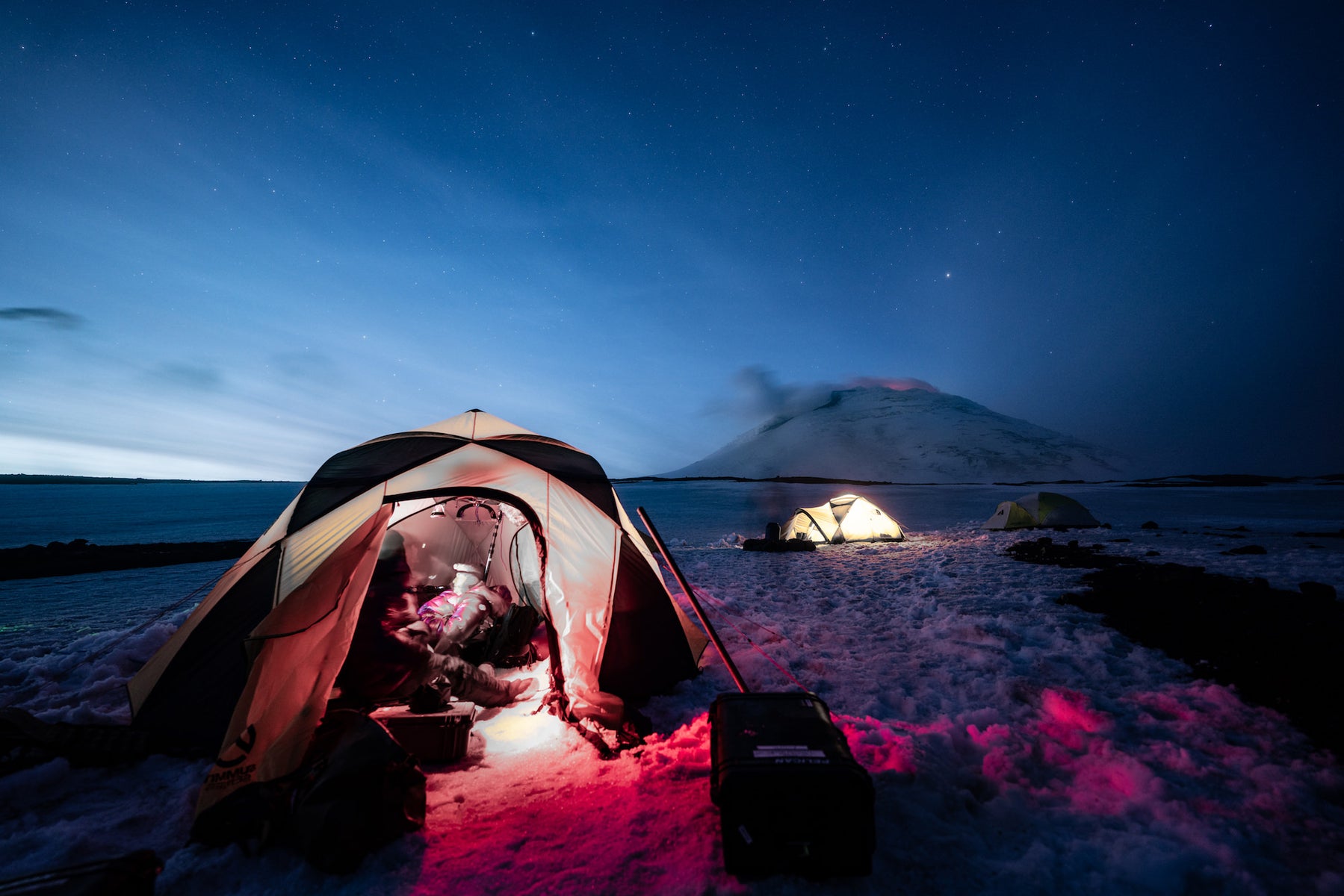 jpg/Alpha-Universe-Renan-Ozturk-Field-Notes-Lava-Lake-4-1200_boundsqvu5nq.jpg?height=1200&fit=bounds