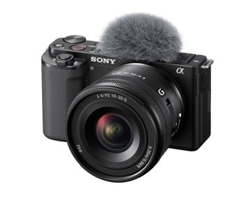 Sony 10-20mm F4 G PZ on Sony ZV-E10