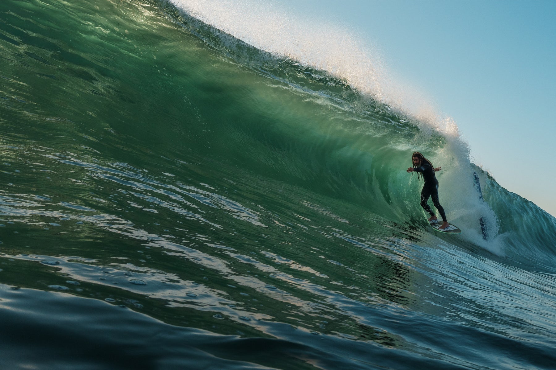 jpg/Alpha-Universe-StanMoniz-SURF-17-1200_boundsuw4iz6.jpg?height=1200&fit=bounds