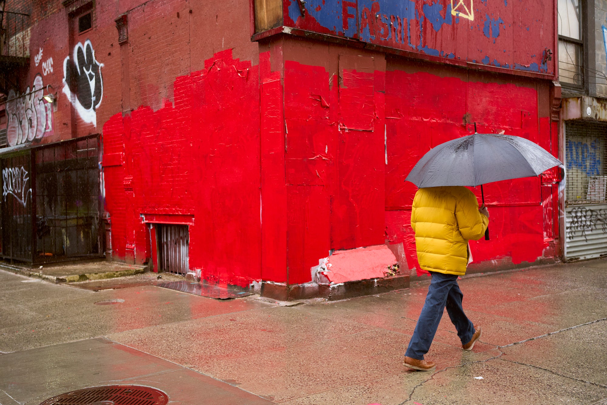 Alpha-Universe-Street-Photography-Tips-Ira-Block-5.jpg