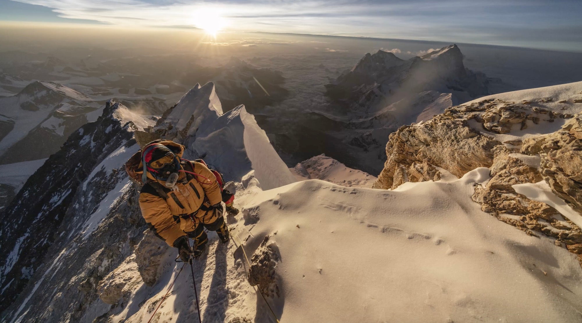 Alpha-Universe-The-Ghosts-Above-Renan-Ozturk-2.jpg