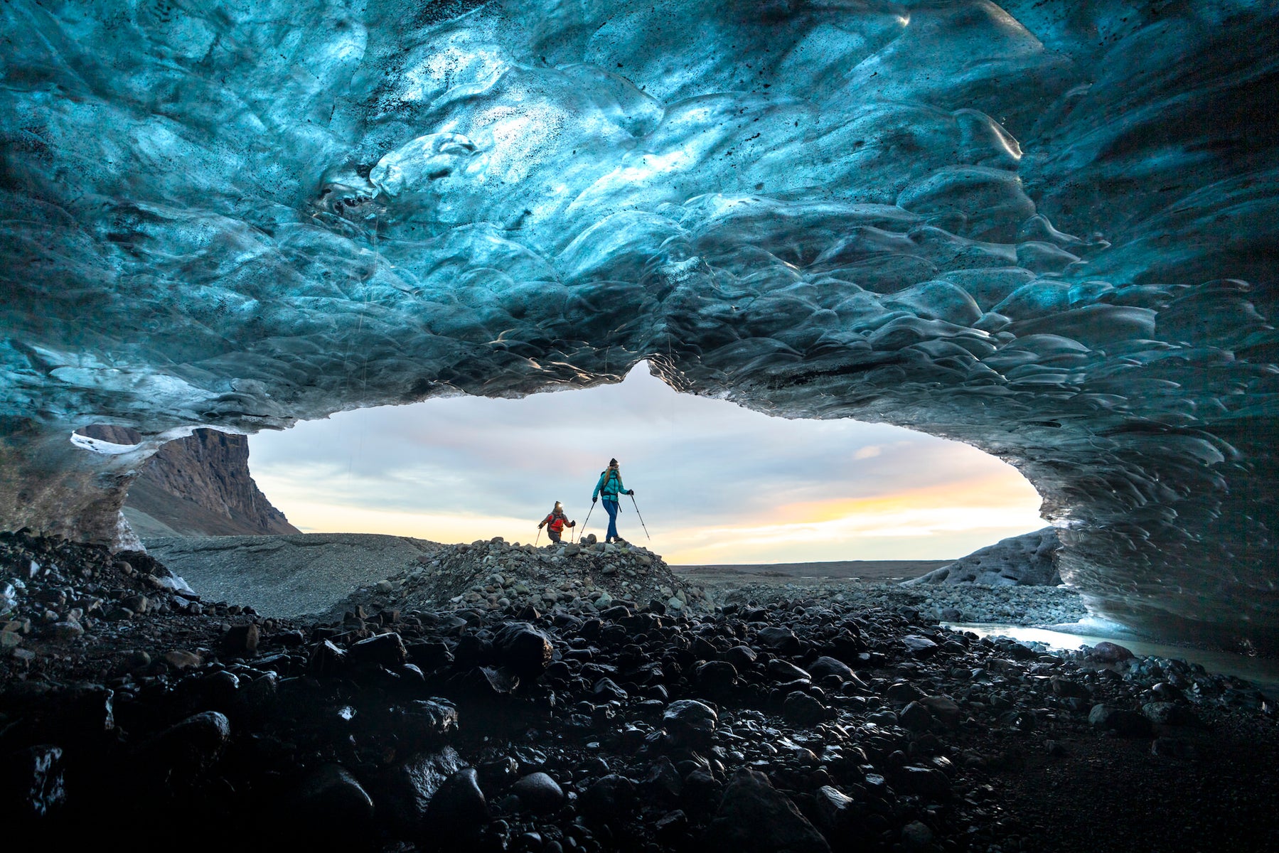 jpg/Alpha-Universe-WIMB-2024-Chris-Burkard-7-1200_boundslavou2.jpg?height=1200&fit=bounds