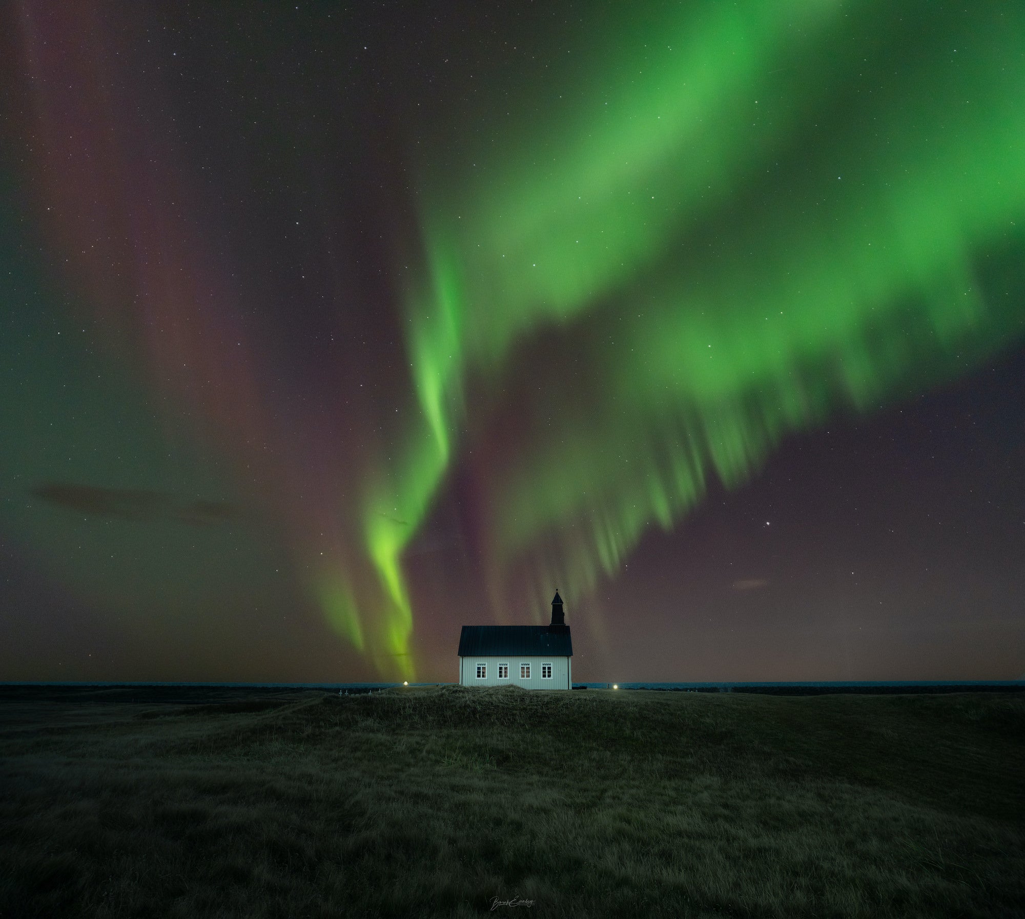 Photo by Burak Esenbey. Sony Alpha 7 IV. Sony 16-35mm f/2.8 G Master. Foreground: f/2.8, ISO 400. Sky: 2-sec., f/2.8, ISO 4000 Photo by Burak Esenbey. Sony Alpha 7 IV. Sony 16-35mm f/2.8 G Master. Foreground: f/2.8, ISO 400. Sky: 2-sec., f/2.8, ISO 4000