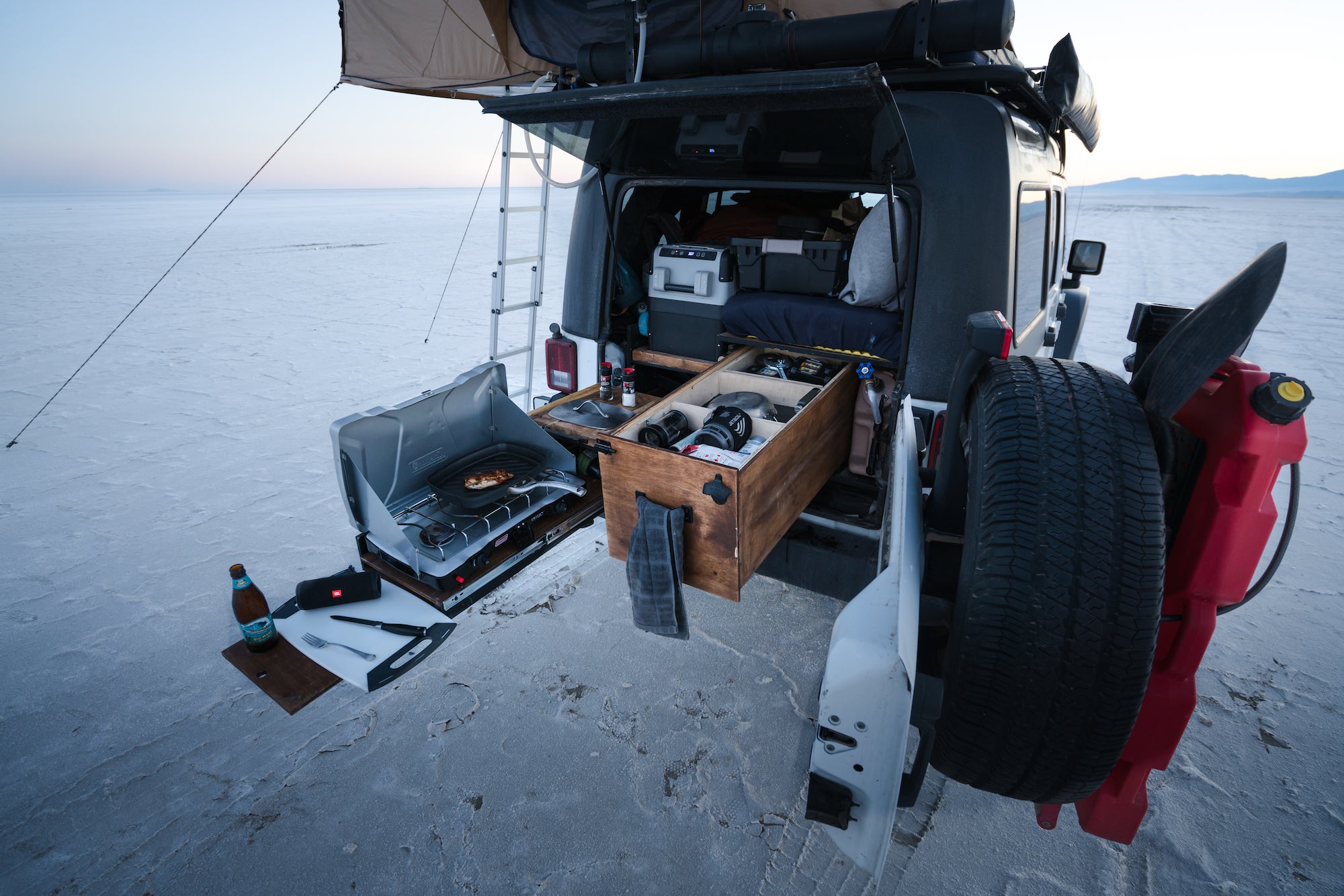 Alpha-Universe-WIMB-Drew-Simms-JeepBack.jpg