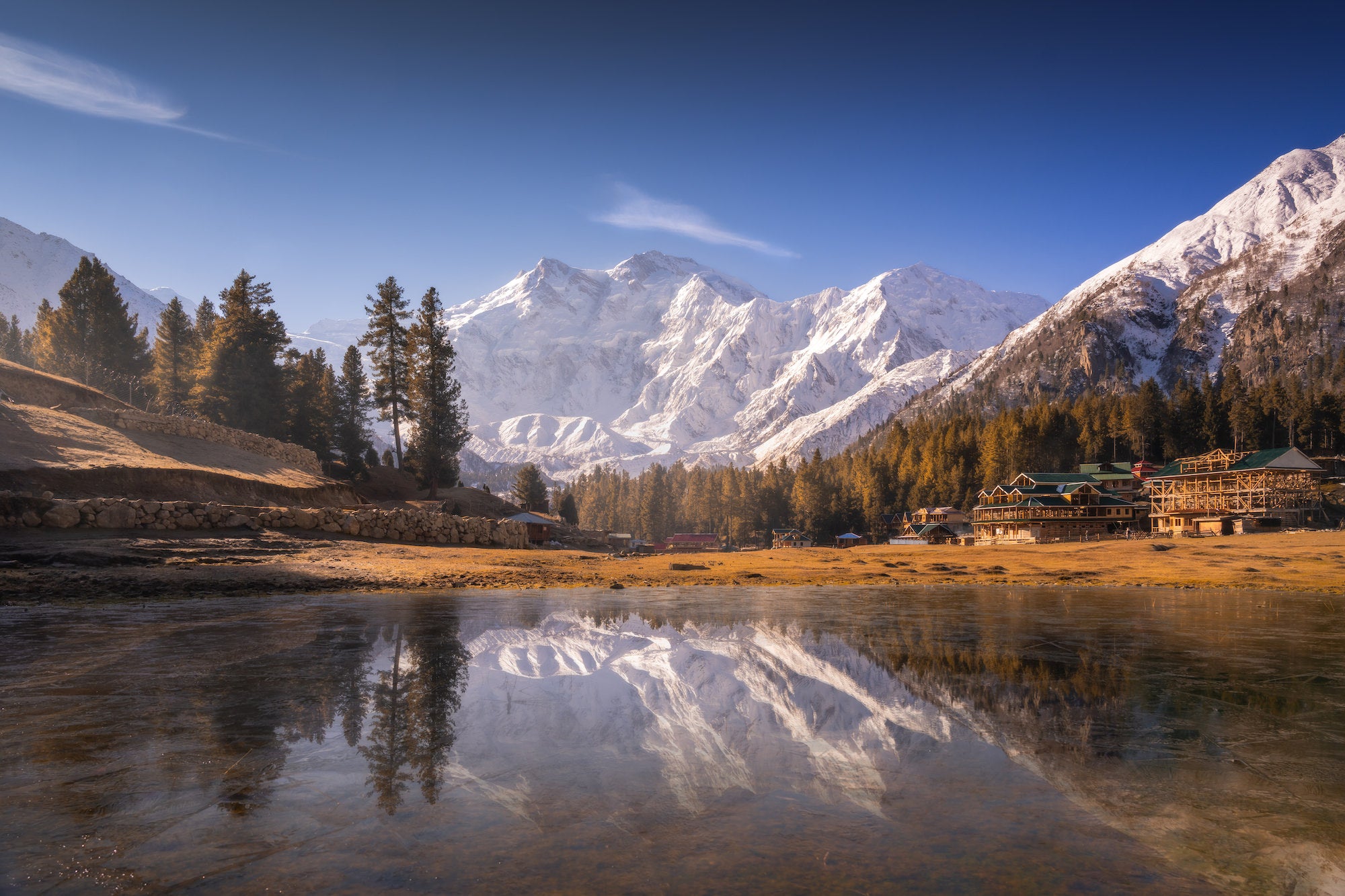 Photo by Nelson Thaksakorn. Sony Alpha 7R V. Sony 24-70mm f/2.8 G Master II. 1/60-sec., f/8, ISO 100