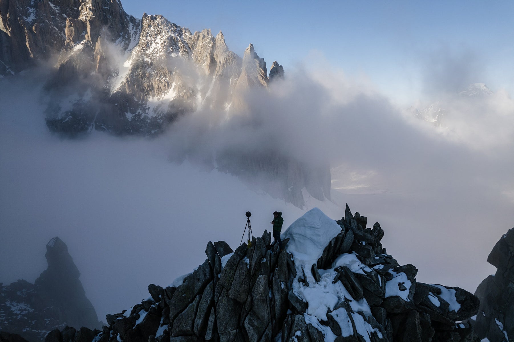 jpg/Alpha-Universe-photo-by-Renan-Ozturk-210728_OZTURK_OCULUS_REDBULL_VR_BTS_029661-1200_bounds5ojtvz.jpg?height=1200&fit=bounds