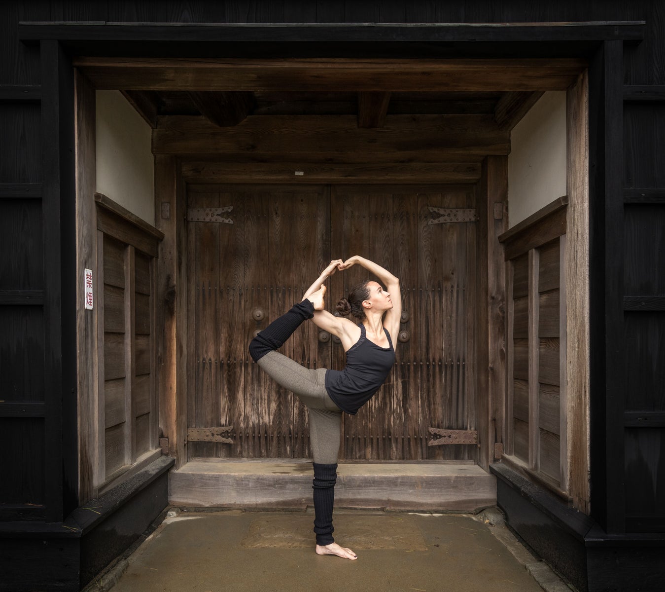 jpg/alpha-universe-Ben-Willmore-yoga-Kochi-Japan-1200_boundsn0ffz8.jpg?height=1200&fit=bounds