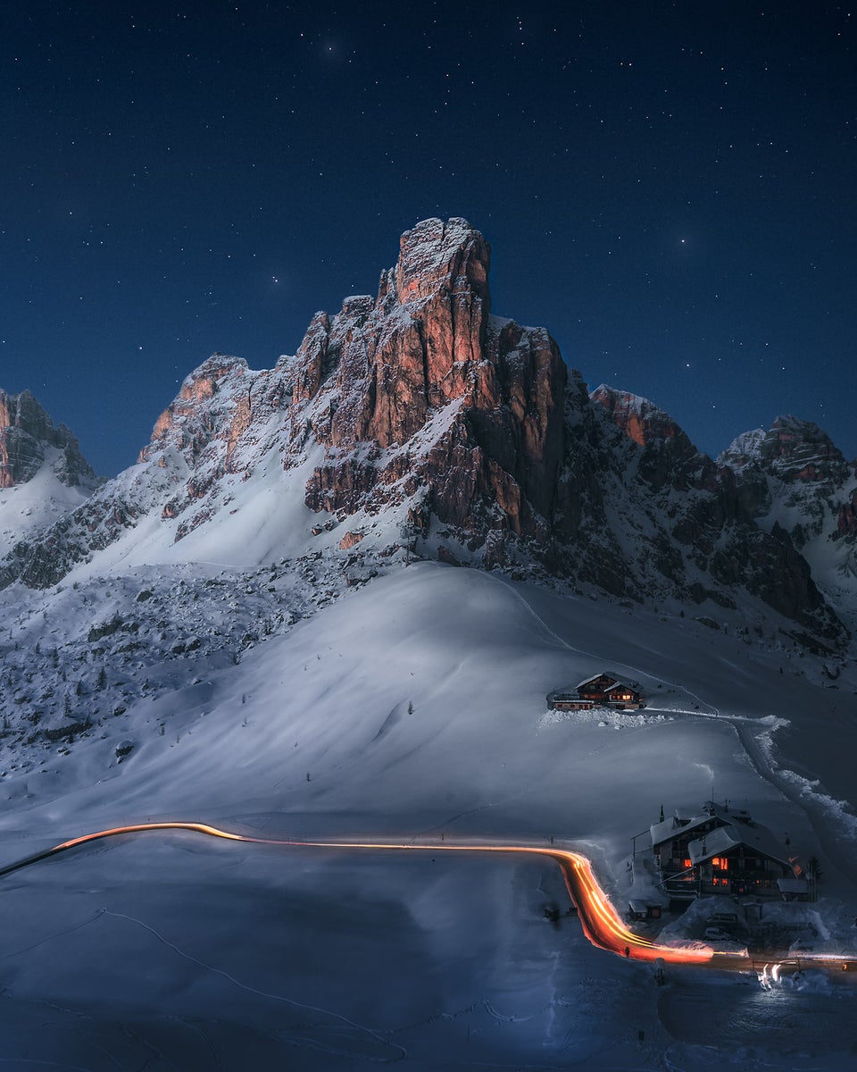 jpg/alphauniverse-whats-in-my-bag-passo-giau-dolomites-night-light-trail-winter-1200_boundsonuw3h.jpg?height=1200&fit=bounds